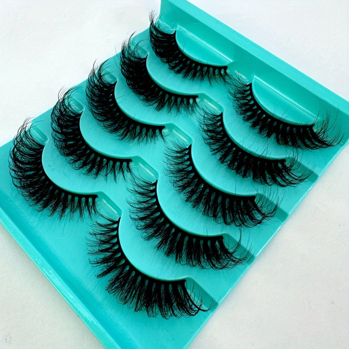 CURSAVELA 5 Pairs of 3D Cat Eye Natural False Eyelashes – D Curl Fluffy, Soft, Cross, Cartoon Style Slim Natural Lash Extensions