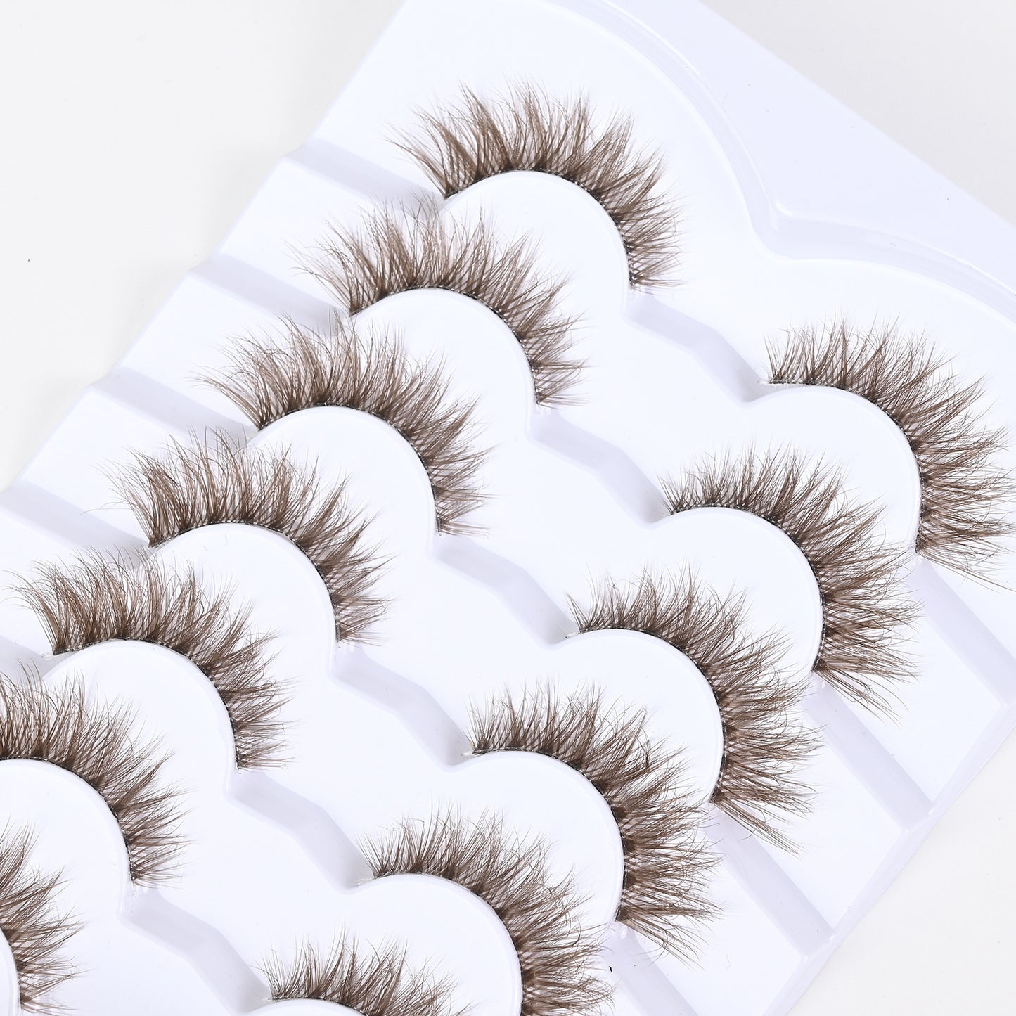 Multi-Pair Synthetic Fiber 3D Curled Brown False Eyelashes with Transparent Stem, Cross-Border Colored Lashes